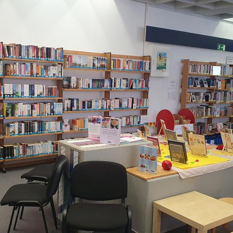 Innenansicht der Stadtbücherei Dransfeld