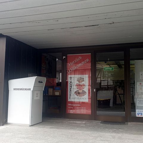 Eingang Stadtbücherei Dransfeld